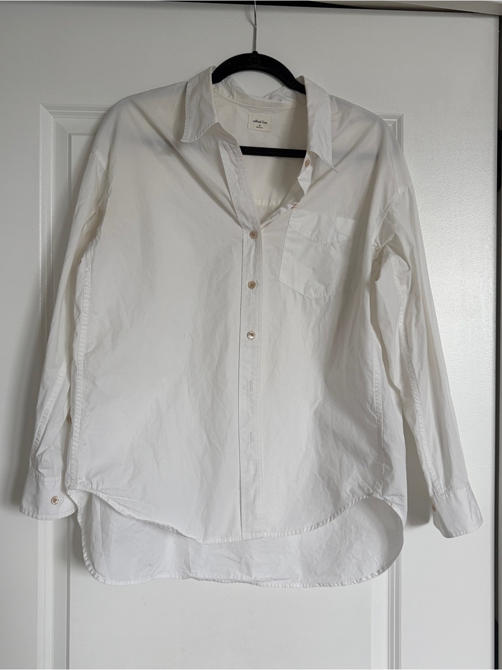 Aritzia Off-White Relaxed Button-Down Shirt